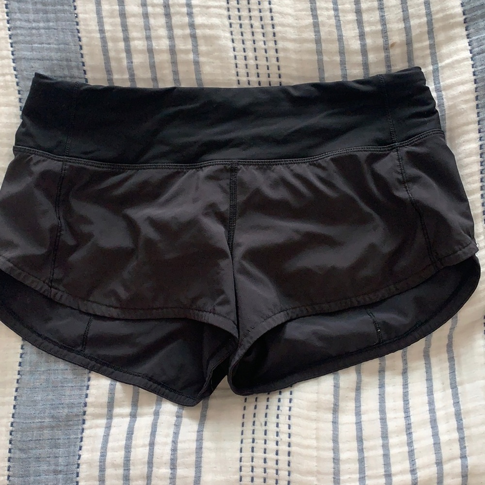 perfect condition lululemon black running shorts